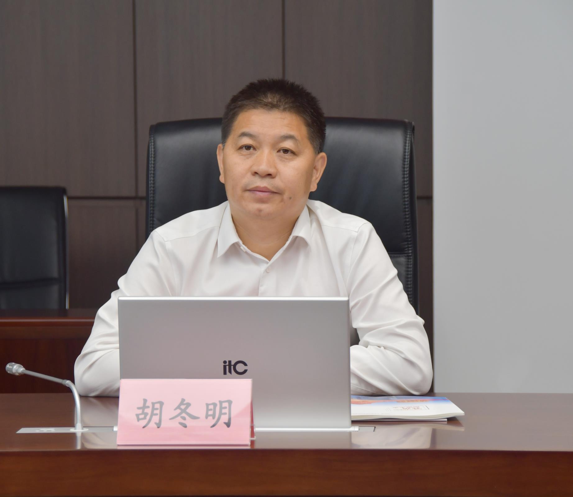 0b7e329b614f8de9387a973a599cd99.jpg 0b7e329b614f8de9387a973a599cd99.jpg